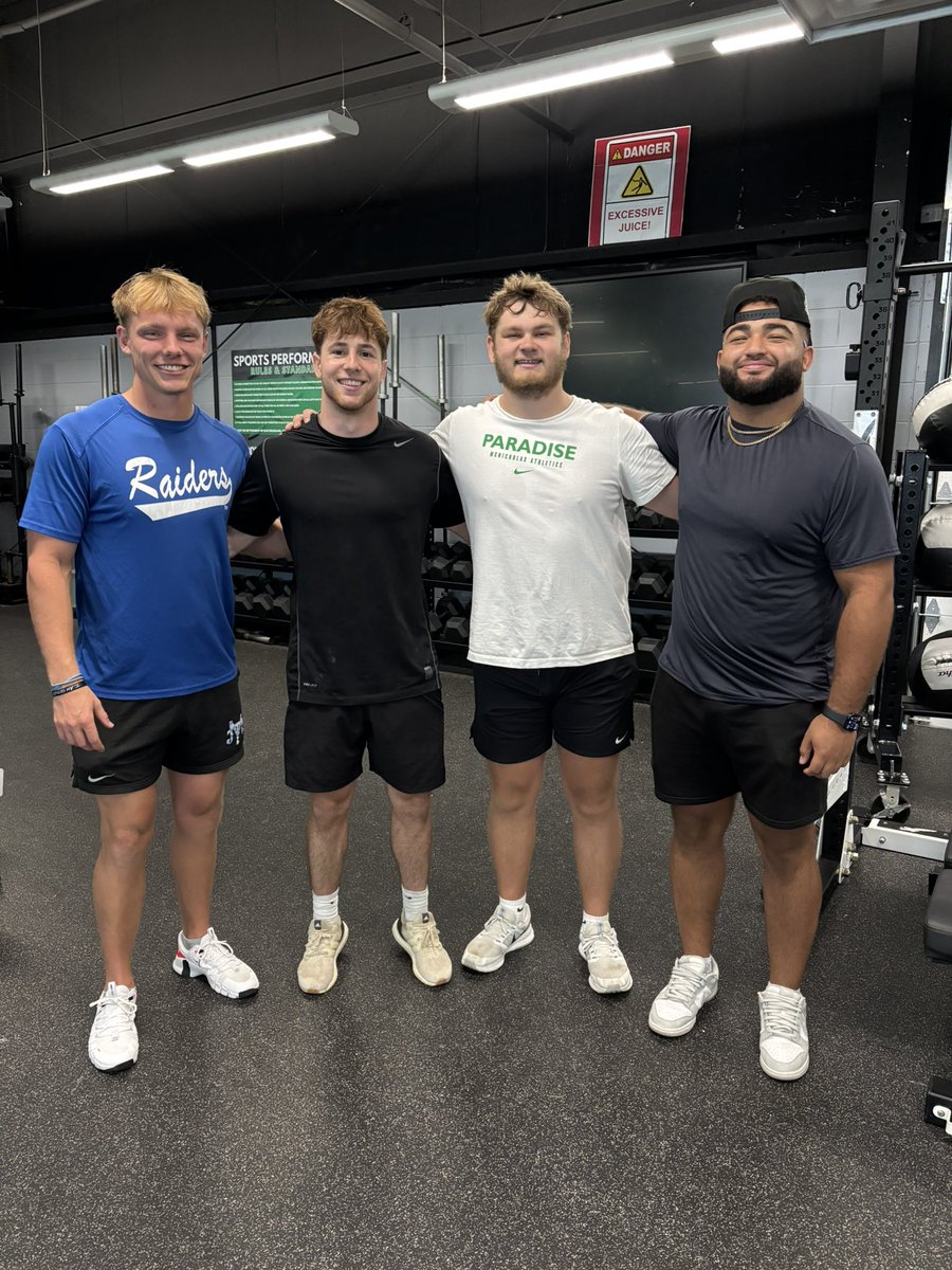 Some familiar faces came in to train before heading back to college!