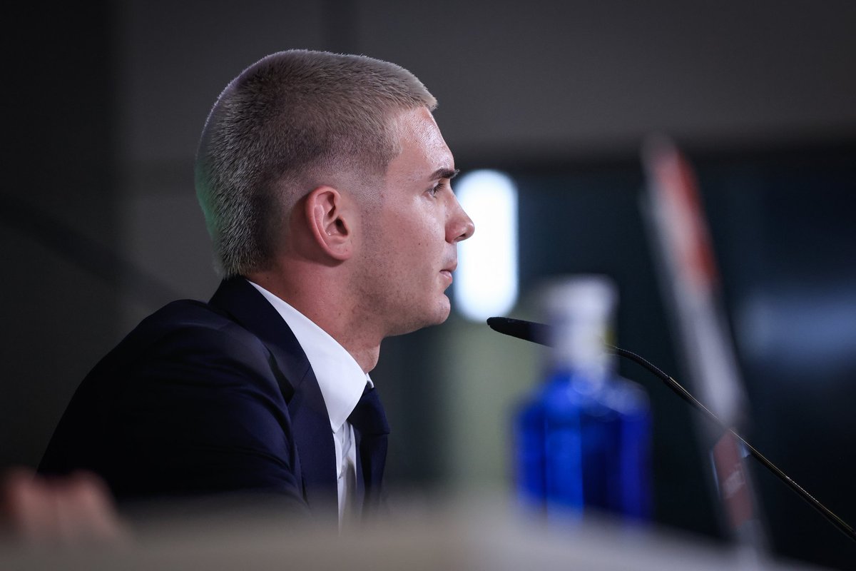 Cobertura para <a href="/EFEnoticias/">EFE Noticias</a> de la presentación del argentino Franco Mastantuono como nuevo jugador del Real Madrid. 

📸©️ Pablo R. Seco