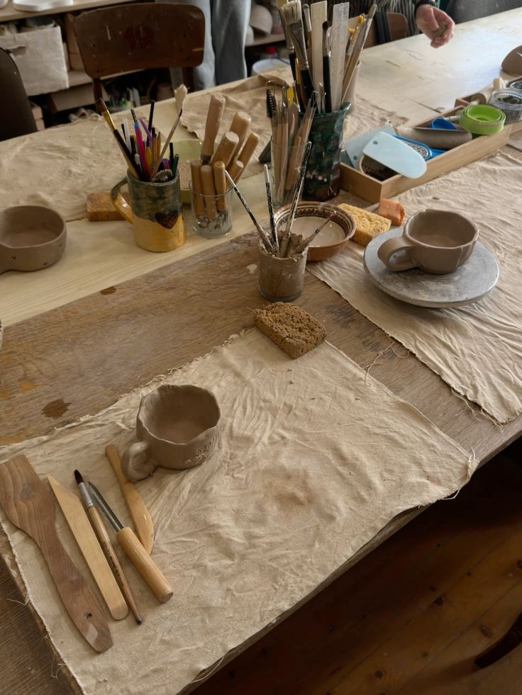 worshipcoded's tweet photo. Ceramics kind of day. https://t.co/ifc5pK6Rf1