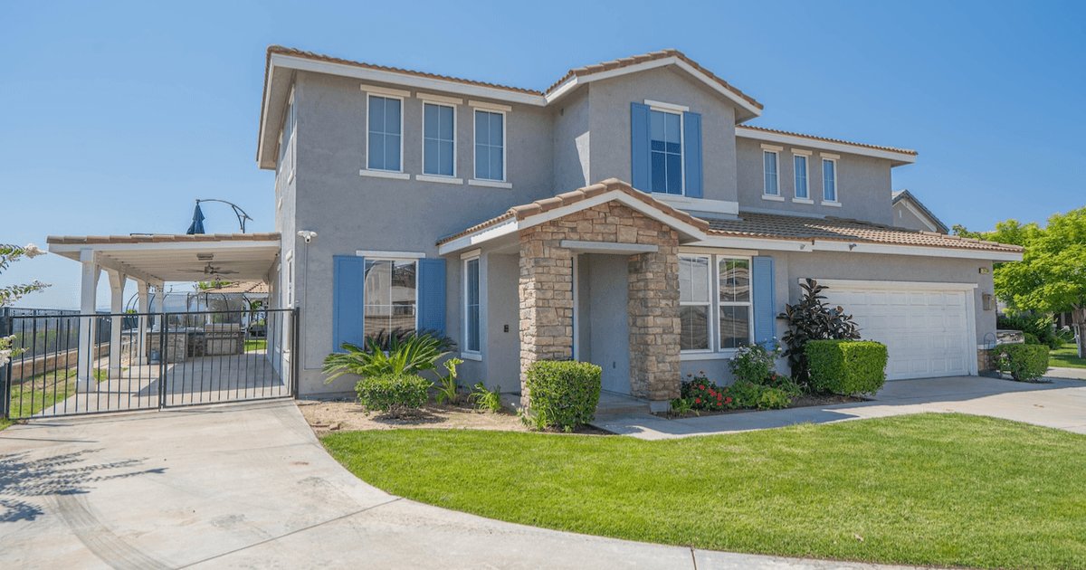 CALeasing's tweet image. Searching for your perfect home oasis? Discover a spectacular 5-bedroom retreat in Valencia, where luxury meets convenience. #ValenciaLiving #HomeSweetHome #LuxuryRental #CaliforniaLiving #DreamHome