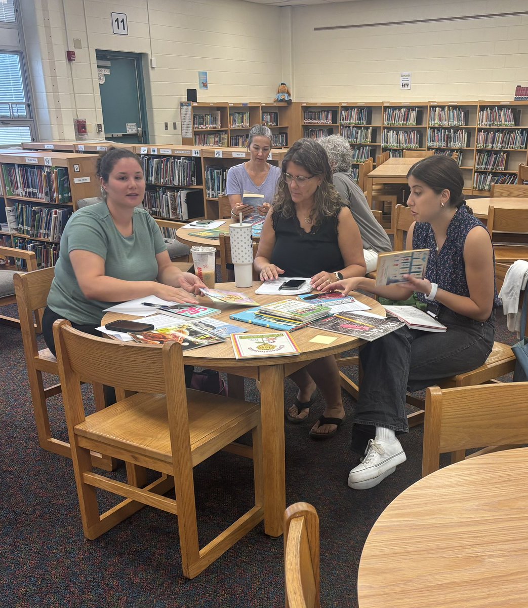 Kari Rowe tweet media