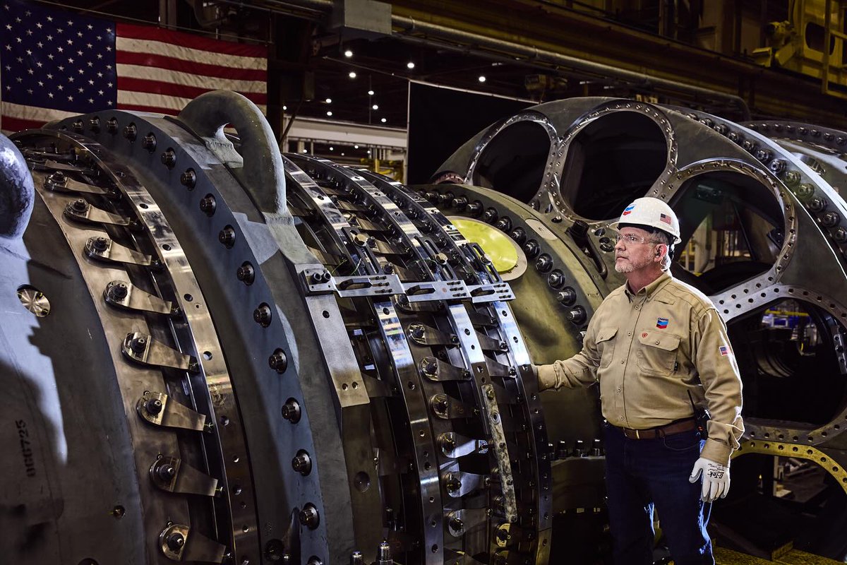 Talented Photographer/Director Rob Adamo Adamo's library of images for <a href="/Chevron/">Chevron</a>'s operational factory. Rep: Quitze Nelson. robertadamophotography.com
#photography #industrial #industryphotography #work #industrialphotography #commercialphotography #factory #robertadamo #quitzenelson