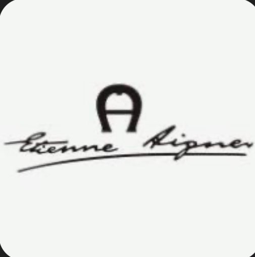 Jerrym9's tweet photo. @lepara_PTA Who remembers Etienne Aigner, or it was way before your time? Valentino Jeans👌🏾 https://t.co/dWN5Z3eNjo