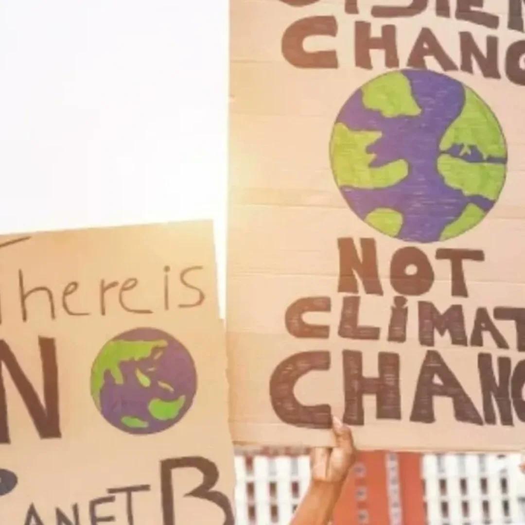 endelstamberg's tweet image. #ClimateStrike Week 307
#FightFor1Point5 Week 242

We need a system change, not climate change! 
❤️ ☮️ 🌍 🌏 🌎 💧 🌳 🌱 🌿 🌺 🌼 🏵️ 🌻 🌞 🦋

#FreePalestine🇵🇸 #FreeCongo 🇨🇩 #FreeSudan🇸🇩 #FreeYemen🇾🇪 #freearmenia🇦🇲 #ClimateActionNow #EndClimateImperialism #twiff #FFFMapSolidarity
