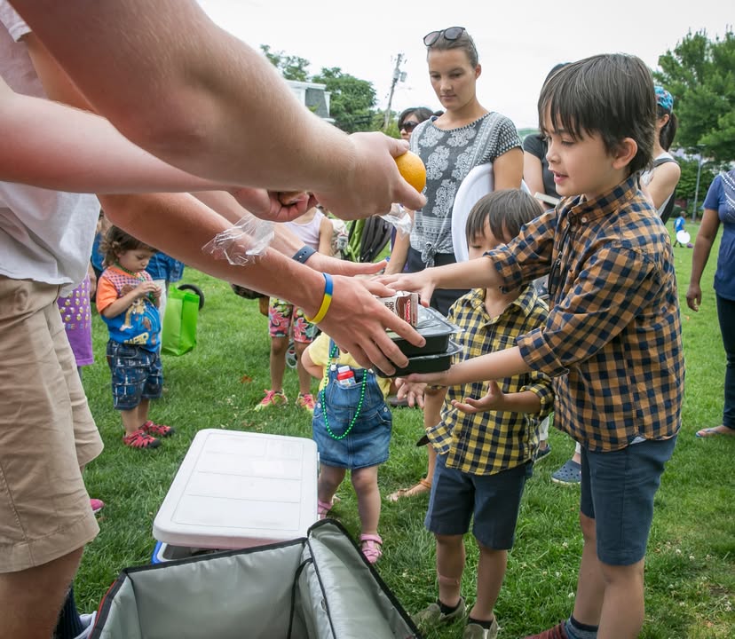 Summer Food Update:
- Sites will be closed on Friday, 8/15 for a staff event.
- 8/18 through 8/29, breakfast and lunch meals will be served at 4 parks:

Fresh Pond Apartments 
Gold Star Mother's Park 
Louis A. DePasquale Playground
Sennott Park

Details - bit.ly/3zZGWgk