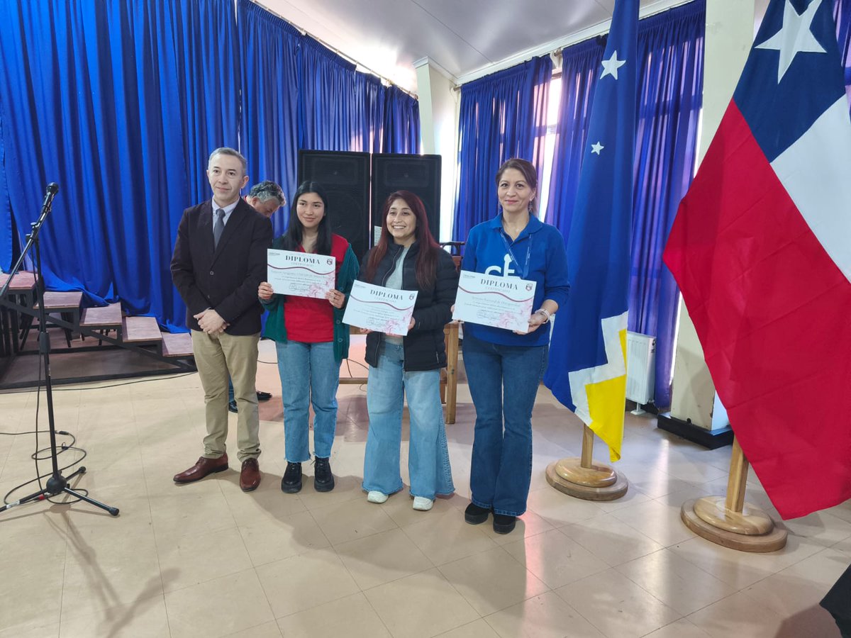 En Jornada Informativa para Adolescentes, organizada por el equipo de convivencia escolar del Liceo Politécnico Cardenal Raúl Silva Henríquez.