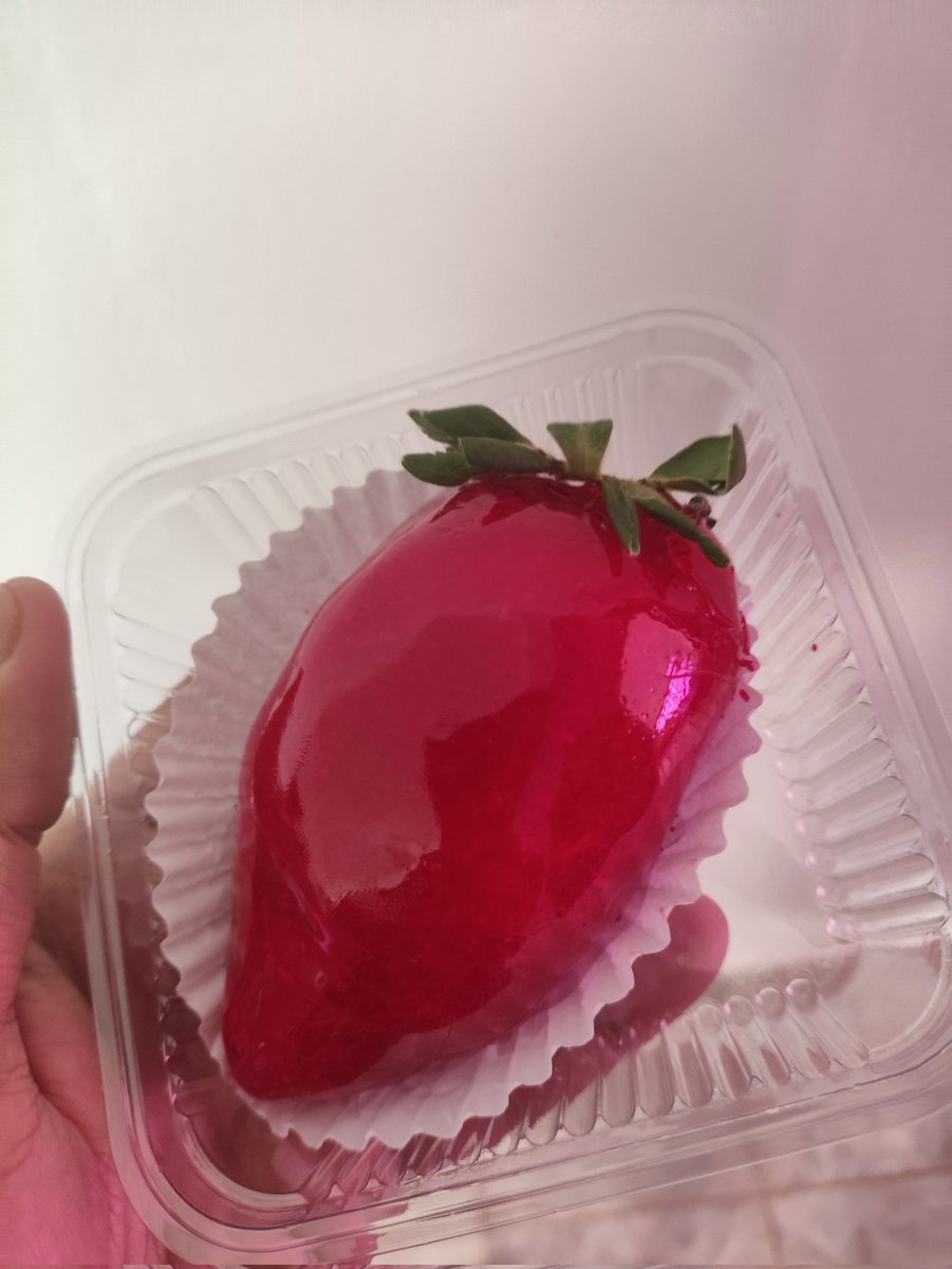 Comi o morango do amor finalmente