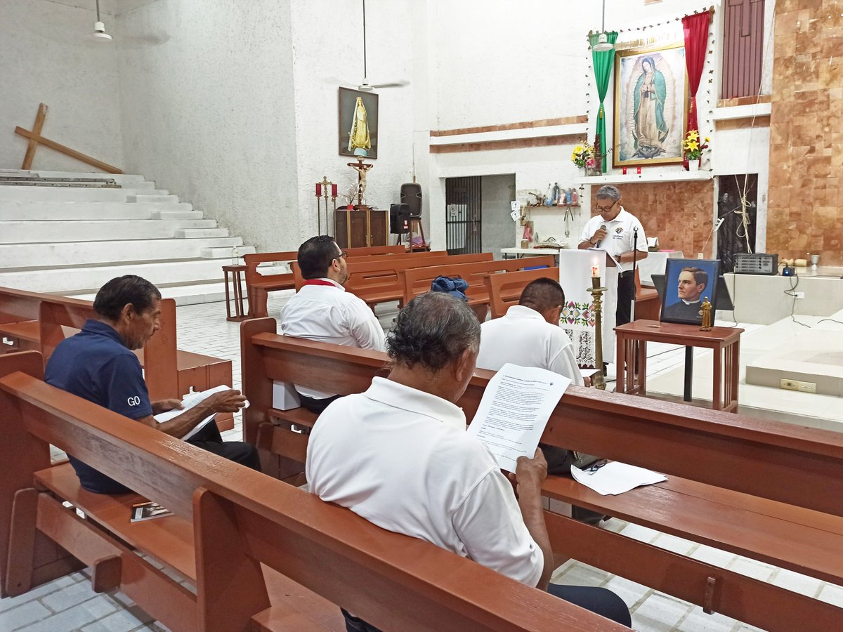 KofC17543's tweet image. En la Parroquia de Cristo Obrero, el Rosario de Hombres se ofreció por la canonización del Beato Michael McGivney. Tras la Santa Misa, el Pbro. Eudaldo Cervantes bendijo a los hombres asistentes. Ago, 10, 2025.

@KofC #KofC #KnightsofColumbus #CaballerosdeColón