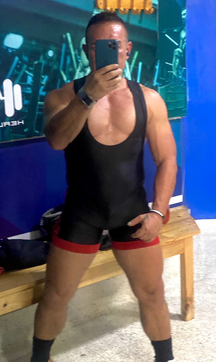 DANZUNGA's tweet photo. Entrenamiento de espalda y hombros!! Enfocado para lo que viene… DYNAMIK FUNCTIONAL https://t.co/aFlLOr6vgl