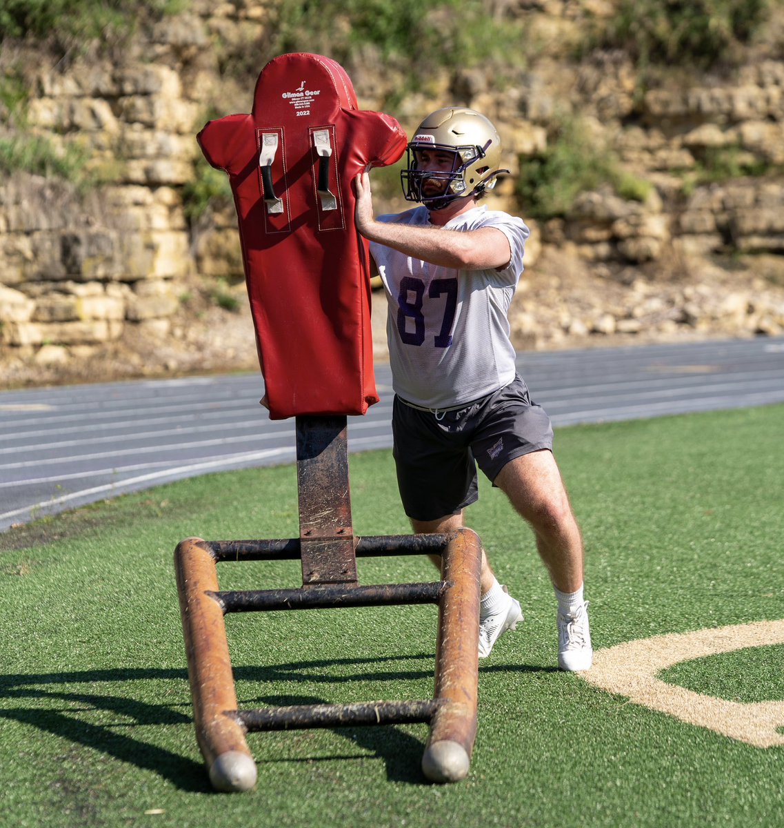 Loras College Football tweet media