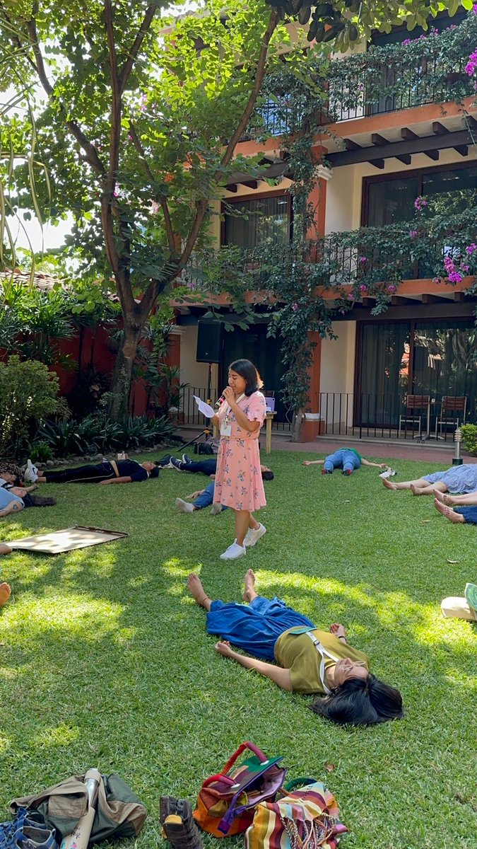 Centro32mx's tweet photo. 🌱 Tuvimos la fortuna de compartir un taller de autocuidado en el encuentro 'Entrelazando Nuestras Utopías' por @FondoSemillas 

☀️ Muchas gracias a todas y cada una de las participantes inscritas, nos llevamos muchísimo de ustedes. 🌈

#FondoSemillas #Autocuidado #Centro32 https://t.co/DP0gK39yVG