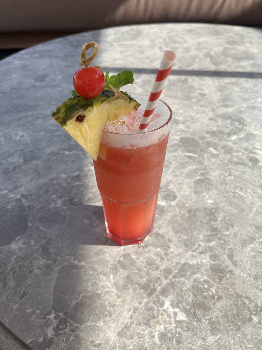 Thursday… could defo get used to this, walked from Falesia to Vilamoura, all beach. Back round the pool, great food, drinks, company not bad either. Vilamoura is not for us ….