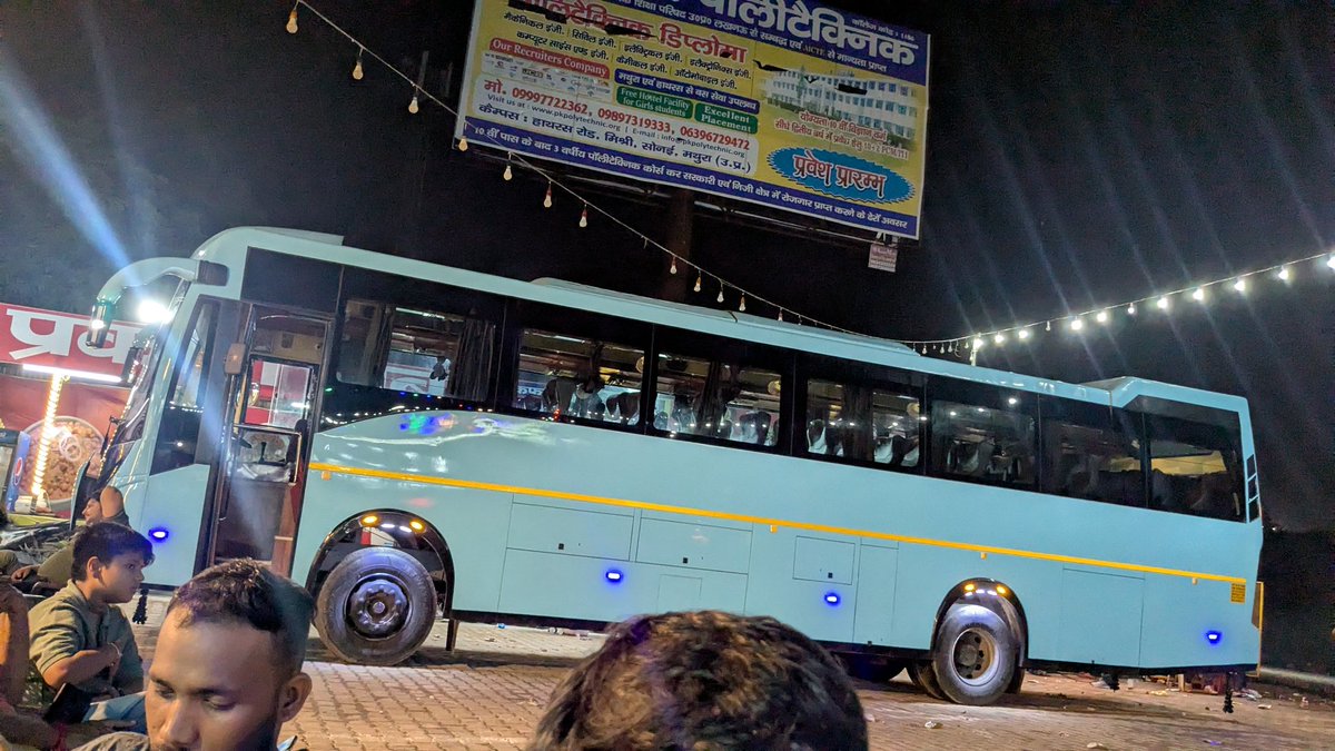 deepesNemchand's tweet photo. We booked a bus through the  Incredible Bharat tourism service to travel to Delhi, Agra, and then Mathura and Vrindavan. The bus has not been punctual since morning, and now, near Vrindavan, it broke down. There is no responsibility being taken by Incredible Bharat Tourism https://t.co/24sfa8S3wJ