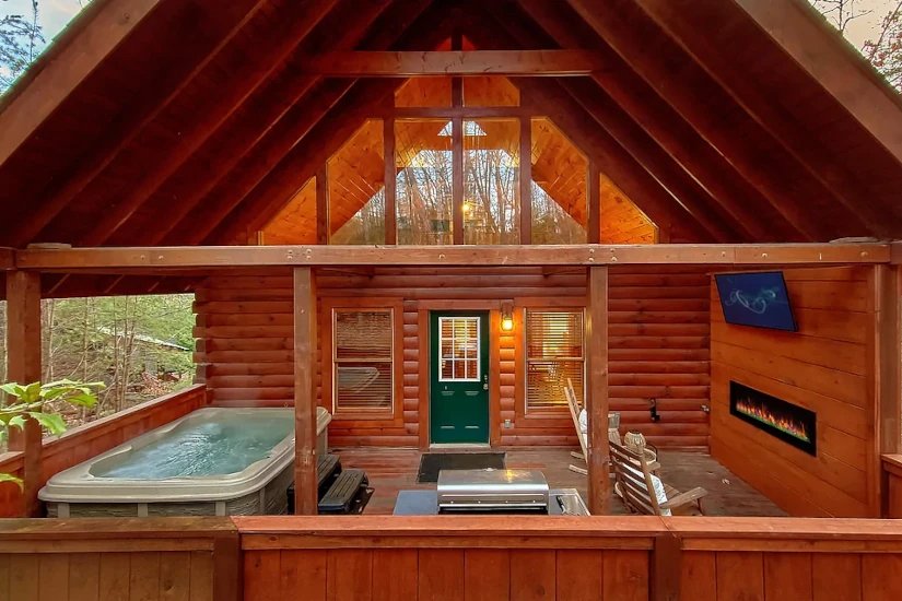 CabinsUSA's tweet photo. Are you looking for romance on your next vacation with your sweetheart? Learn how to find your perfect romantic cabin getaway in Pigeon Forge! #pigeonforge #romanticcabins #1bedroomcabins #differentstyles #vacationmemories

https://t.co/UJ5SXISIm5 https://t.co/Y1NRfGpubj