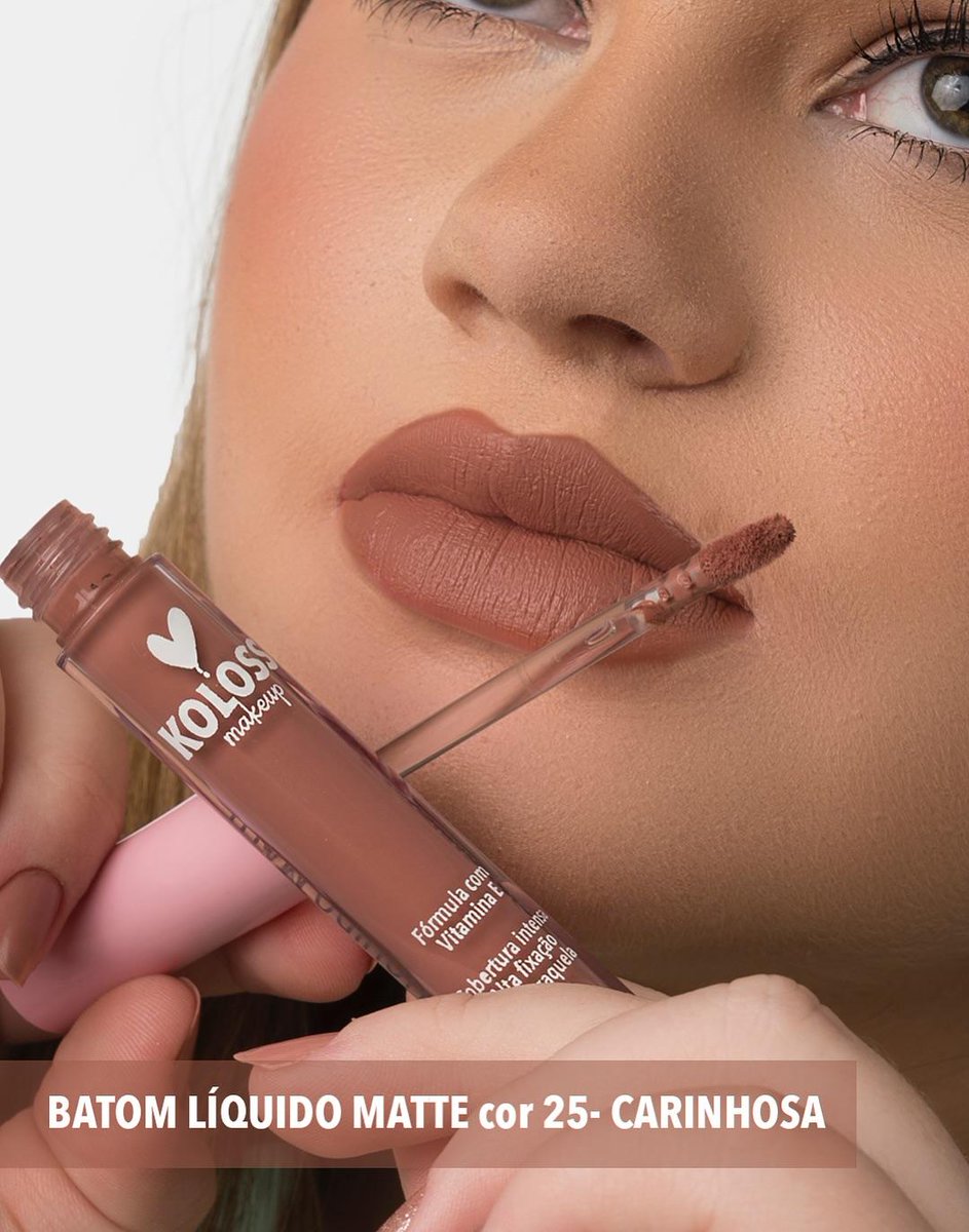 kolossmakeup's tweet photo. ✨ Aquele nude clássico que nunca sai de cena! O Batom Líquido Matte na cor 25- Carinhosa da Koloss Makeup é aquele tom coringa que combina com tudo — elegante, versátil e perfeito pra qualquer ocasião. 💋 Alta pigmentação, conforto nos lábios e acabamento impecável. https://t.co/IuQEuCPhtk