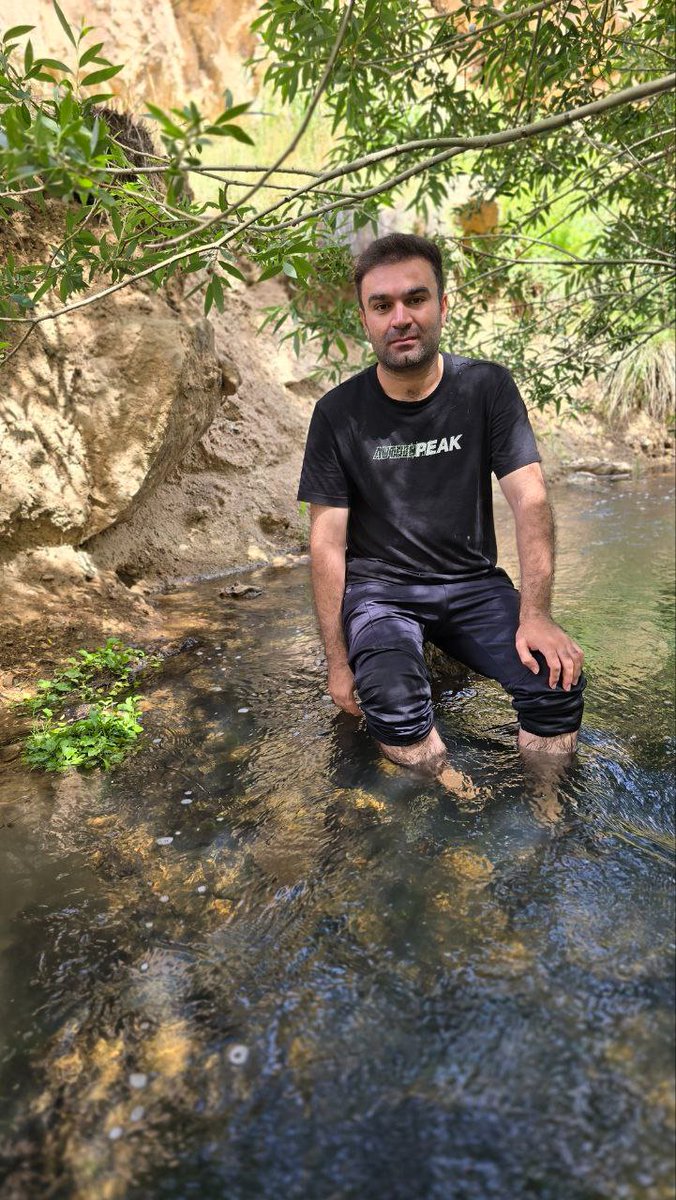 Adams1992Dr's tweet photo. تا میتونید برید و از طبیعت لذت ببرید چن سال دیگه همین رودخونه و جنگل هایی که هست هم‌خشک میشه. https://t.co/V0ZH83QP8u