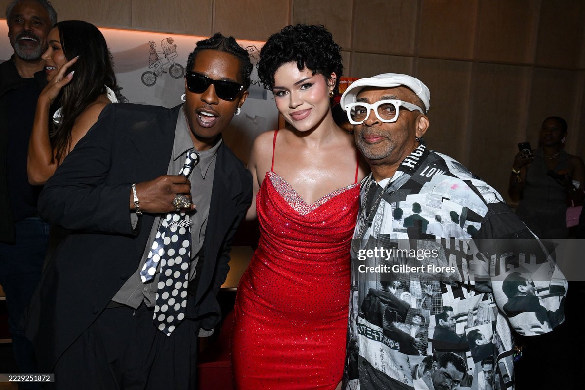 aiyanaleeinnit's tweet image. Highest 2 Lowest LA Premiere 
#Highest2Lowest #aiyanalee #spikelee #DenzelWashington #asaprocky 🖤