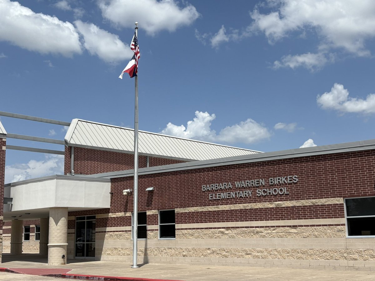 Happy to see Principal Fernandez at <a href="/CyFairISD/">Cypress-Fairbanks ISD</a> Birkes ES! Thanks for the visit today! Have an awesome school year Birkes!