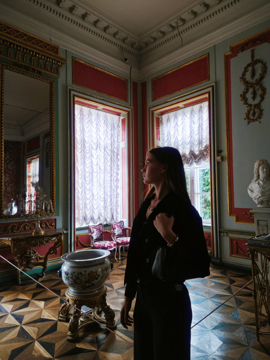 kikiboti's tweet photo. теперь та самая чикса которая побывала в мск и теперь у нее миллион фоток которые некуда выкладывать

так что тоже держите чтобы было https://t.co/LjbQAU4Mz9