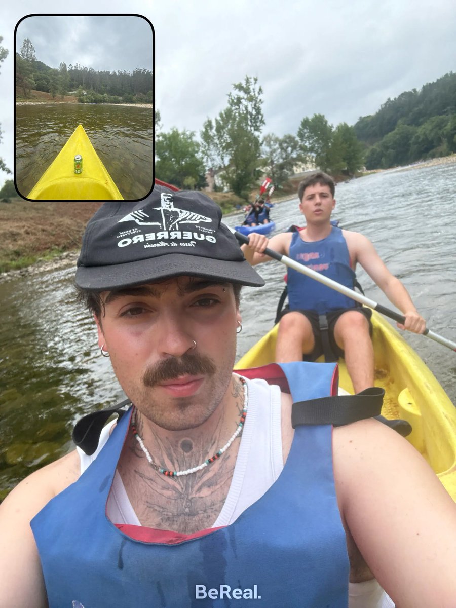 manuuelreey's tweet photo. par d fotitos do roadtrip d estos días para k vexades k a vida non é tan triste, hoxe é o último dia e penso pillar un pedal d sidra criminal https://t.co/SOFvP0NnxT