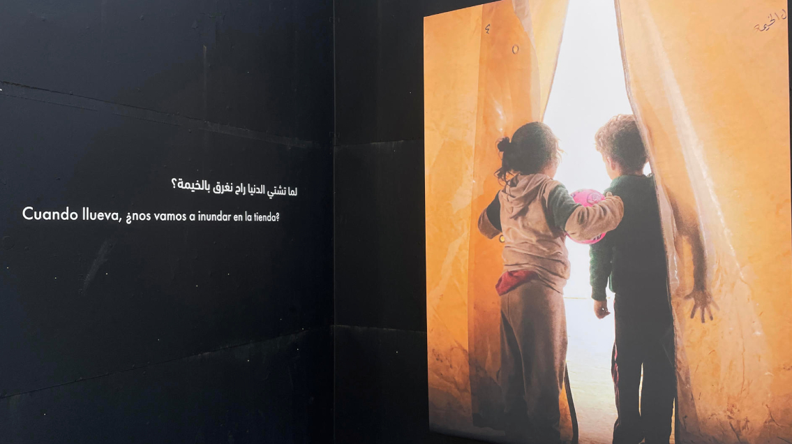 Museo de la Memoria inaugura exposición sobre la niñez asediada en Gaza #Cooperativa90 tinyurl.com/2aofty7h