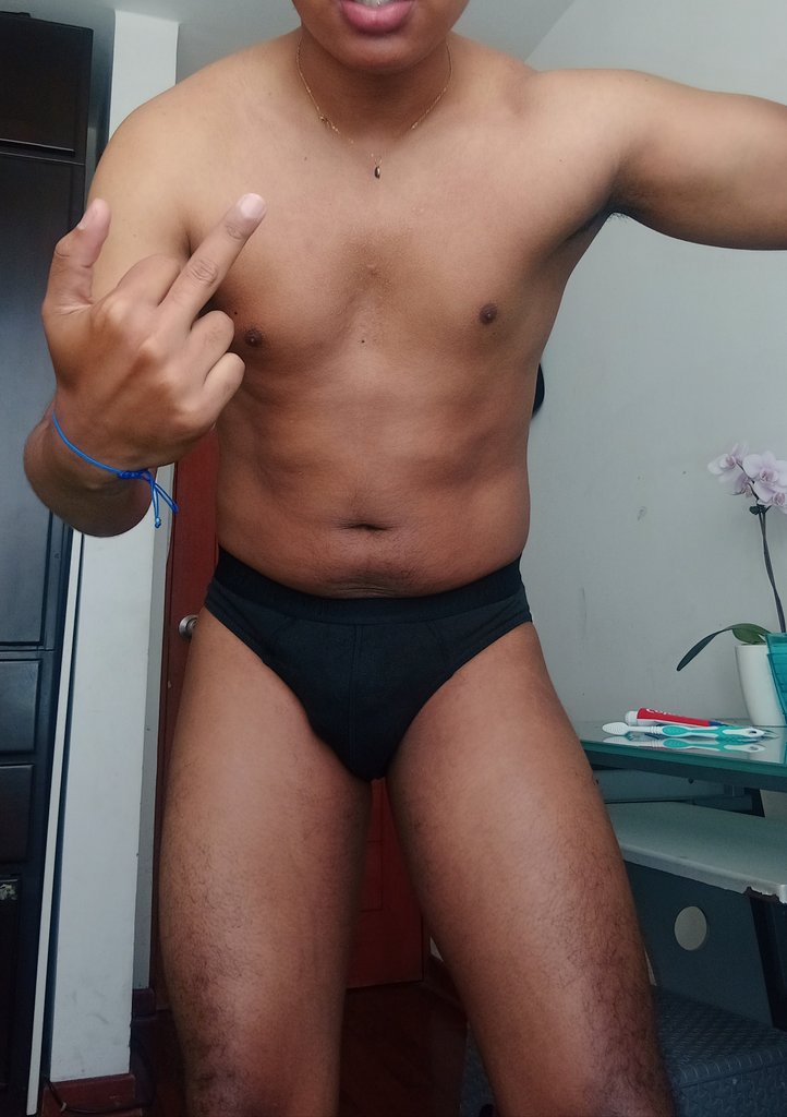 MasterBurnss's tweet photo. Kneel in your mind, pay in reality

#Findom #TributeMe #DrainGame #Cashmaster https://t.co/e5YCq0Or2I