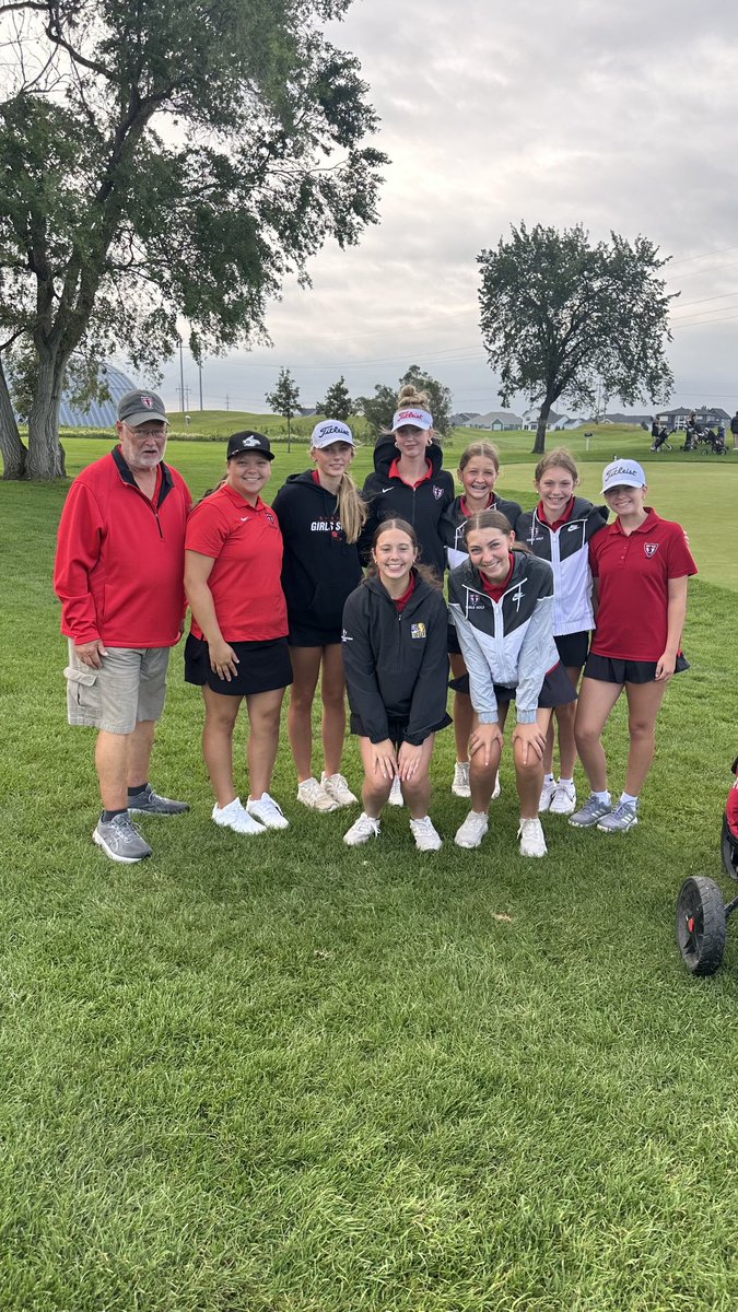 Tough greens today! Shanley Girls worked hard and placed 2nd!!!! Lauren, Ava, Izzy and Anika in the top 10! JV placed 1st!!!!!!! Vanessa 1sr, Eliana 2nd!