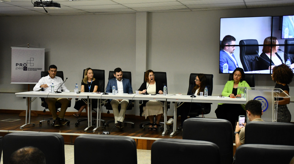 🧪 Encontro aborda construção de bloco de laboratórios na UFMT

➡️ Saiba mais: bit.ly/4mh7JaR
📸 Divulgação

#UFMT #MatoGrosso #laboratório #ensino #ciência #pesquisa #educação #universidade #desenvolvimento #estrutura