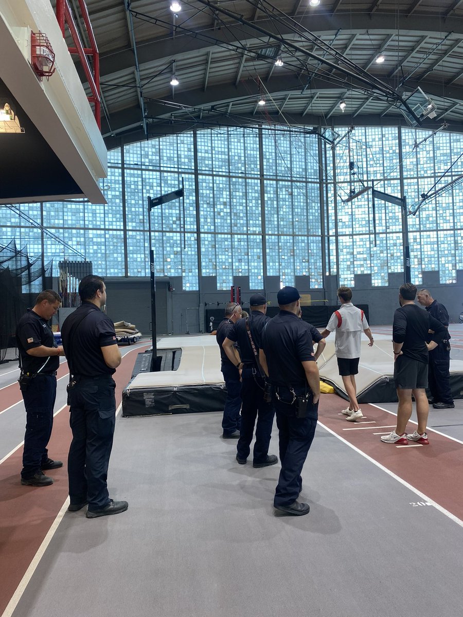 The athletic training staff teamed up with Normal fire and EMS earlier this week to work on spine boarding and pit extractions! Thank y’all for coming out to help us prepare for these unique situations!