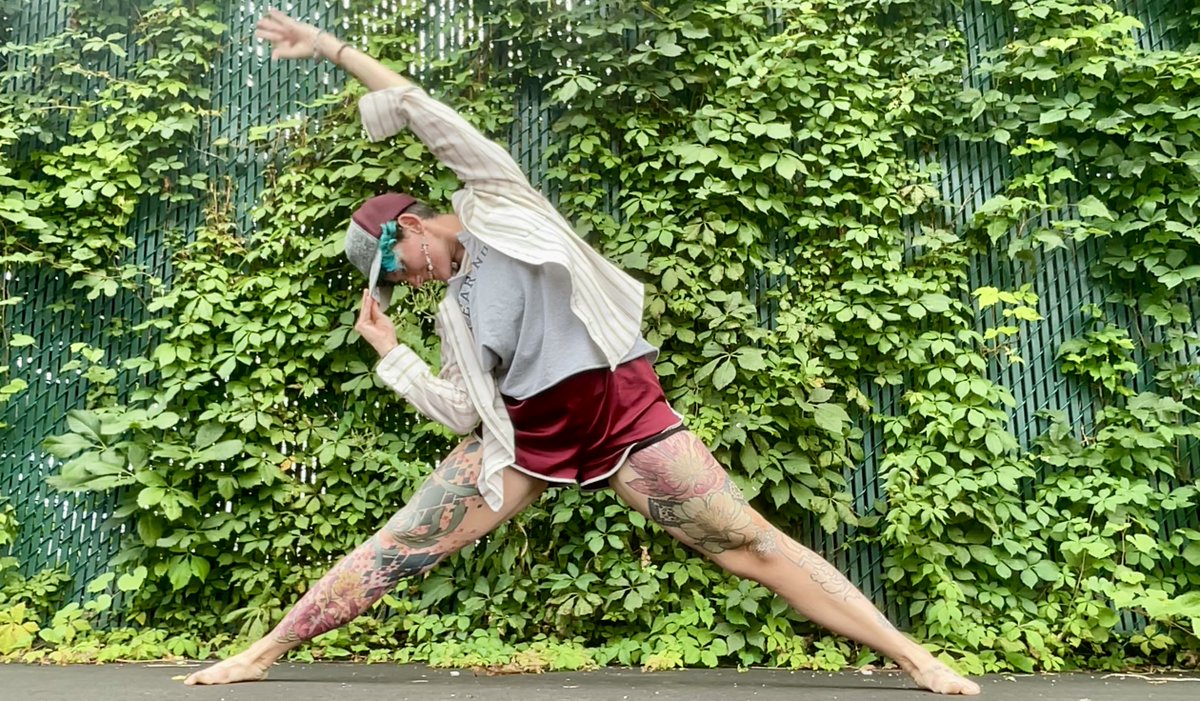 Our #summer programming couldn't happen without our #TeachingArtists! #ThankYou teachers!
Meet our teaching artists: Darrin Mosely, Gabrielle Dunn Bailz, and Larissa Rojas!  #AttackTheatre #pittsburgh #pittsburghart #pittsburghdance #lawrenceville #danceinschools #summertime
