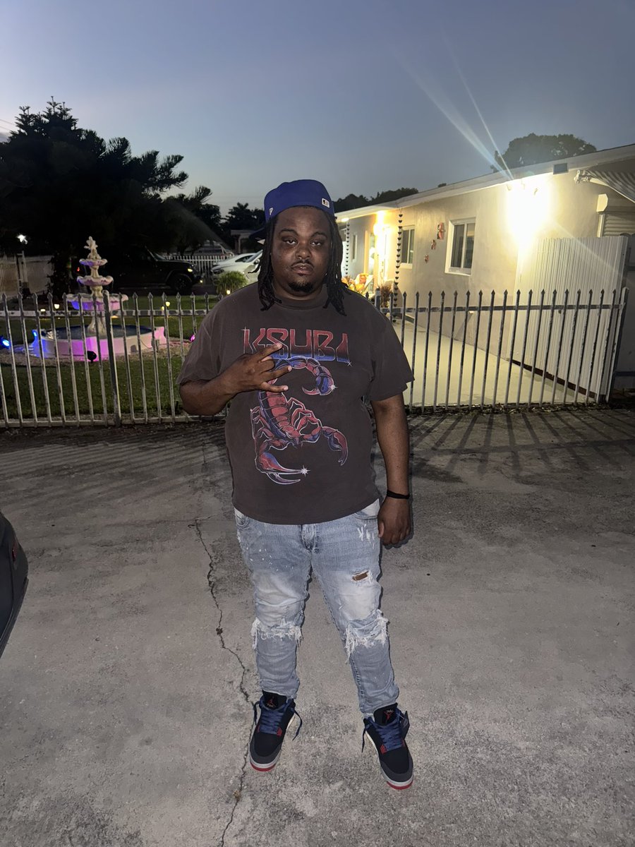 yrn_chum's tweet photo. Stayin out da way gettn to it https://t.co/r58fEkncrD