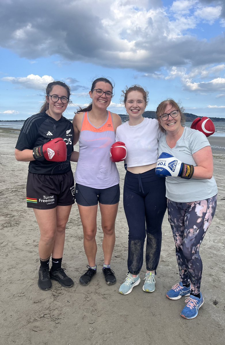ingy79's tweet photo. Great fun at the Spar &amp; Swim event on Dollymount Strand as part of the #HerOutdoorsWeek. Big thanks to all in @swimireland @dublincitysportandwellbeing @dccsportsrec @sportireland and, of course, the fabulous Olympic Gold medal winner, Michael Carruth https://t.co/yRX0u0zV6h