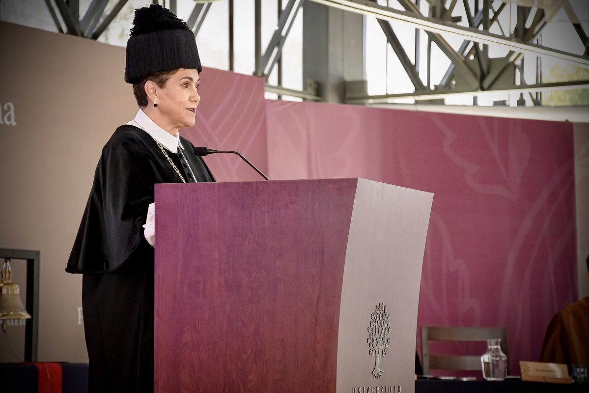 Fernanda Llergo Bay (@ferllergo) on Twitter photo Educar es abrirse a la realidad del otro, especialmente de quien más lo necesita. Así concretamos nuestra misión: servir con inteligencia y corazón, desde la investigación y la acción solidaria.
#CeremoniaDeInicioDeCursos <a href="/UPbonaterra/">Universidad Panamericana Aguascalientes</a> Educar es abrirse a la realidad del otro, especialmente de quien más lo necesita. Así concretamos nuestra misión: servir con inteligencia y corazón, desde la investigación y la acción solidaria.
#CeremoniaDeInicioDeCursos <a href="/UPbonaterra/">Universidad Panamericana Aguascalientes</a>