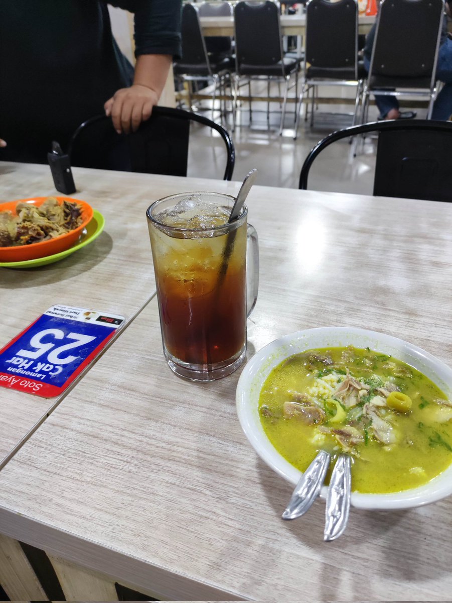 dhitprak's tweet photo. malam makan 👻 https://t.co/46XrrY5xx4
