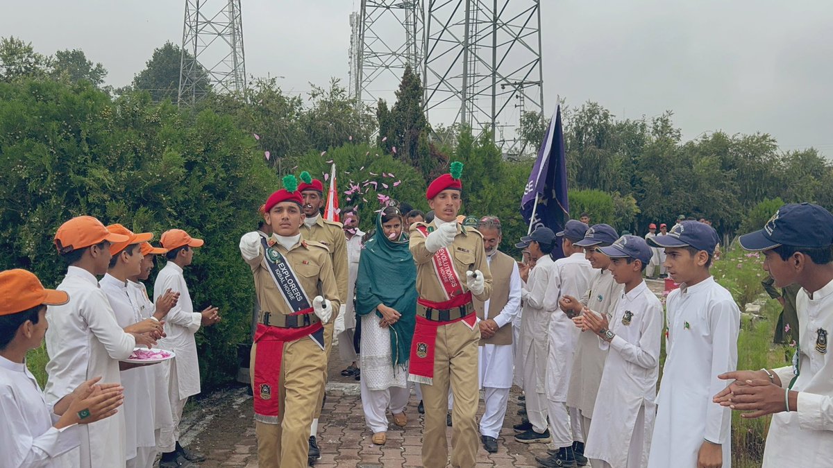 nayababbasii's tweet photo. Jashan e Azaadi in GHS Chattar Plain #14th_August #IndependenceDay2025 https://t.co/QCsabMKvPT