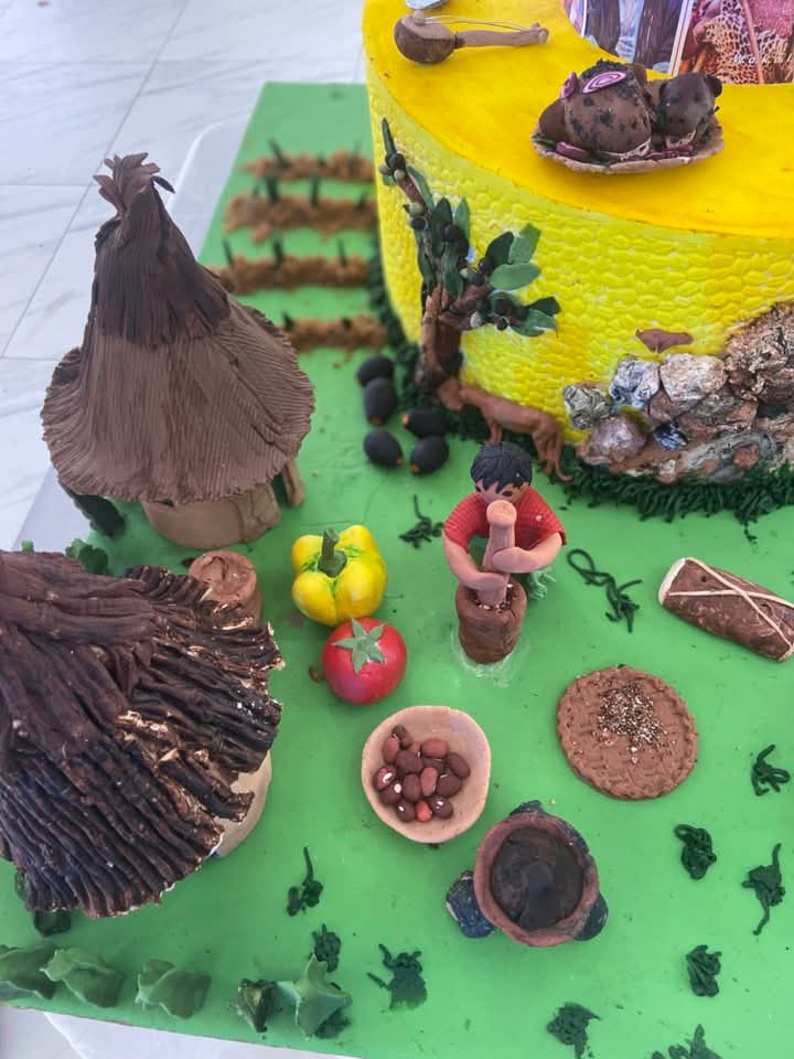 Plateau is bless with amazing bakers .
Made with love  🥰 
Check this art work 😊made within sugar 
🙌🙌🌹😊😊 <a href="/highlight/">highlight</a> 
#followerseveryonehighlights #highlightseveryone #highlightseveryonefollowers2025highlightseveryonefollowers2025 #icesplateau #fypviralシ #josbakersforum