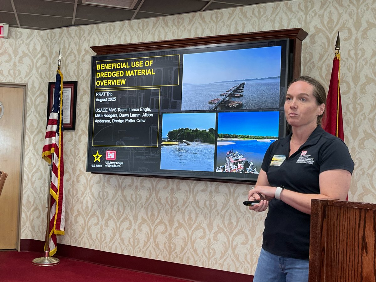 Yesterday, the St. Louis District hosted the annual RRAT trip aboard the M/V Mississippi. The vessel is in town this week for tomorrow’s MRC public meeting at the St. Louis Riverfront, continuing more than 50 years of collaboration to protect the Upper Mississippi River.