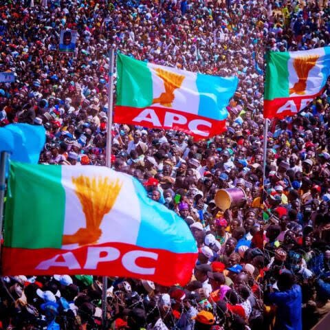 lindaikeji's tweet photo. BREAKING: Federal court of Canada has branded APC and PDP as terrorist groups over their alleged role in election violence and killings, using this to deny asylum to Douglas Egharevba. https://t.co/fBmM32xPAI