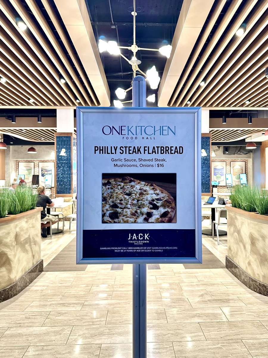 Philly, but make it flatbread 🧀🥩