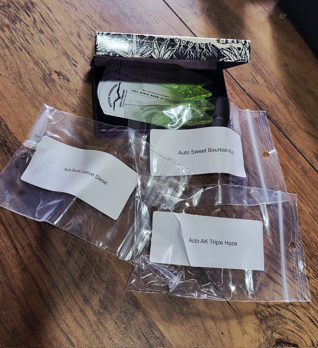 Oh my gosh what a wonderful sight to see. I was getting a little worried that it might have gotten lost in the mail, but its here and im so happy😃 Thank you again <a href="/SuperSativa1985/">Super Sativa Seed Club</a> great variety of seeds and cant wait to get them started🤙 #growyourown #cannabis #420community