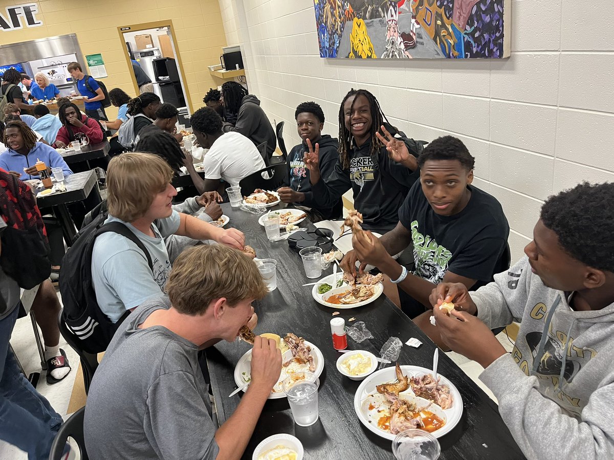 Thank you to Joe Kim’s BBQ and the Vereen Center for feeding the Packers!!! #GoPack #BEATtheCadets