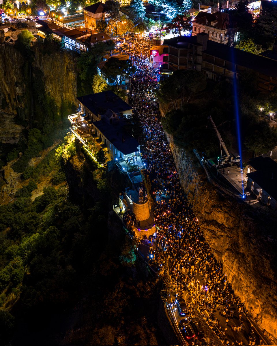 rami_rizk's tweet photo. The Jezzinian Assumption of Virgin Mary 💙 https://t.co/0PjeB4uj7C