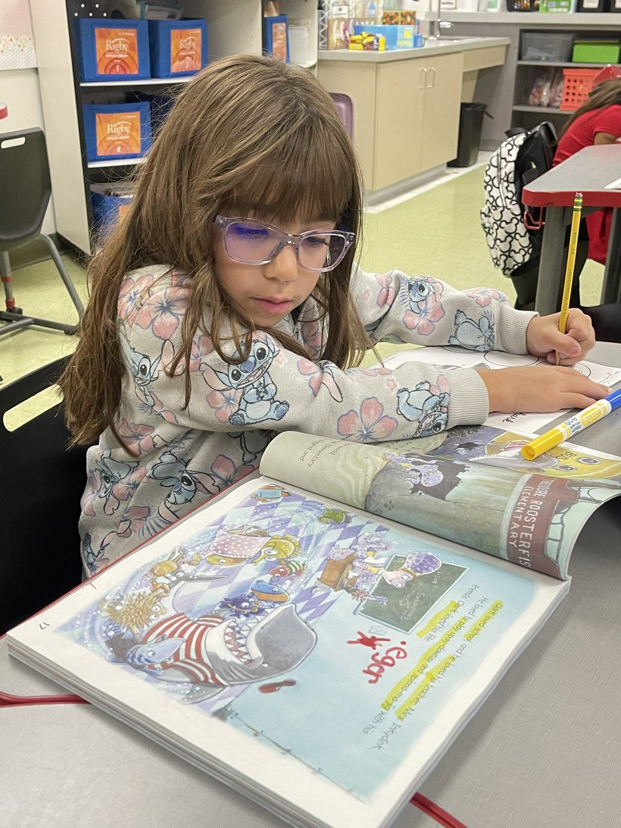Gaby Lopez (@jurassicgaby) on Twitter photo We are hitting the ground running with RLA instruction! Daily 5 routines, author’s purpose, and character analysis! Off to a great start 🙌🏼 <a href="/VHESCrusaders/">Vista Hills Elementary</a> We are hitting the ground running with RLA instruction! Daily 5 routines, author’s purpose, and character analysis! Off to a great start 🙌🏼 <a href="/VHESCrusaders/">Vista Hills Elementary</a>