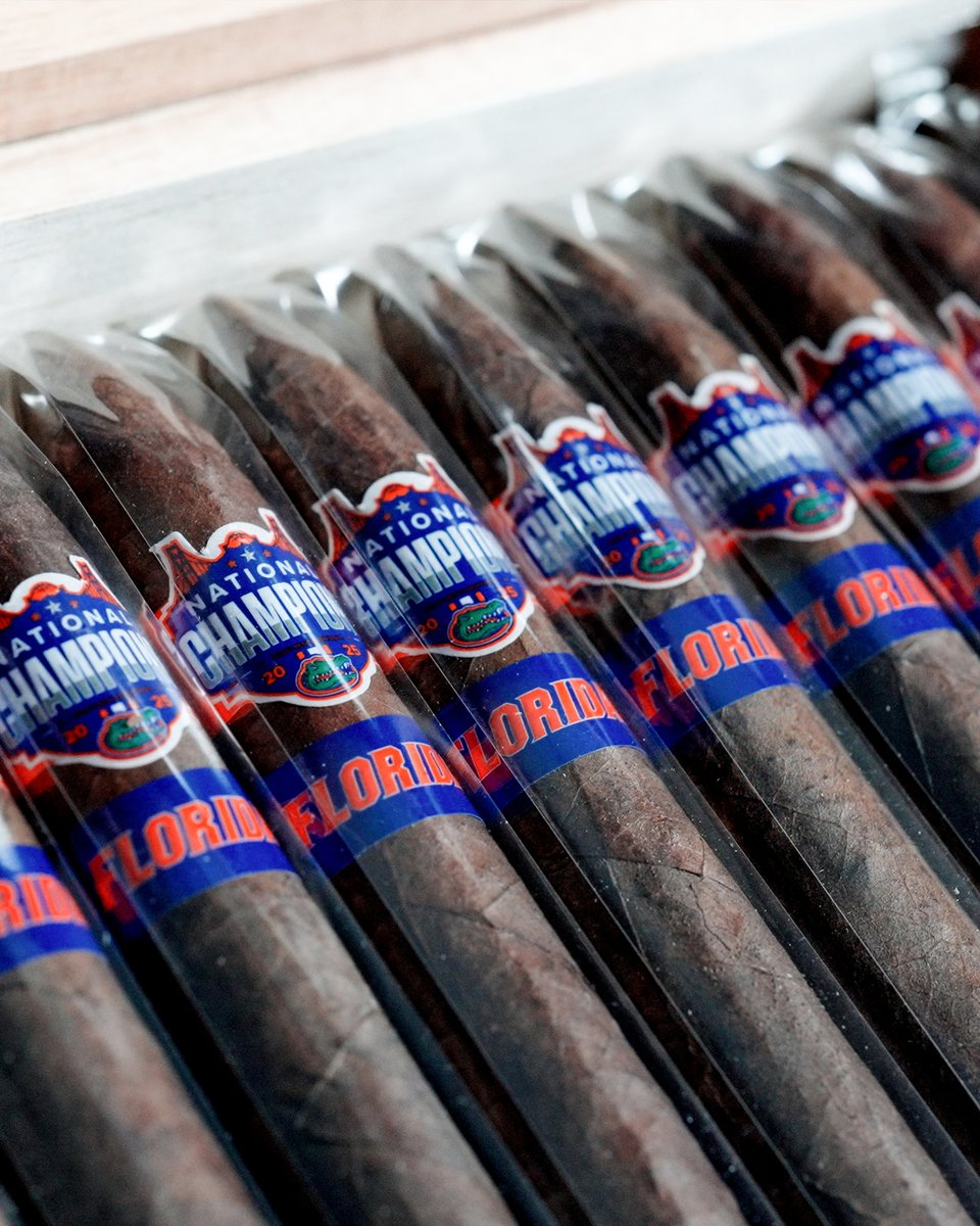 GatorsMBK's tweet photo. Special year, special box. Grab yours to celebrate the 🏆 before they're all gone!
🔗 https://t.co/TkYp9PC1Jk

#GoGators | @BocockBros https://t.co/3VeZGAoR7L