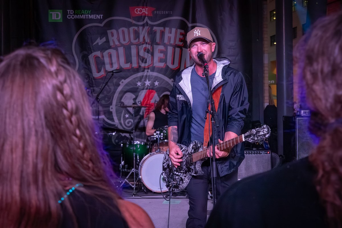 Rock the Coliseum tweet media