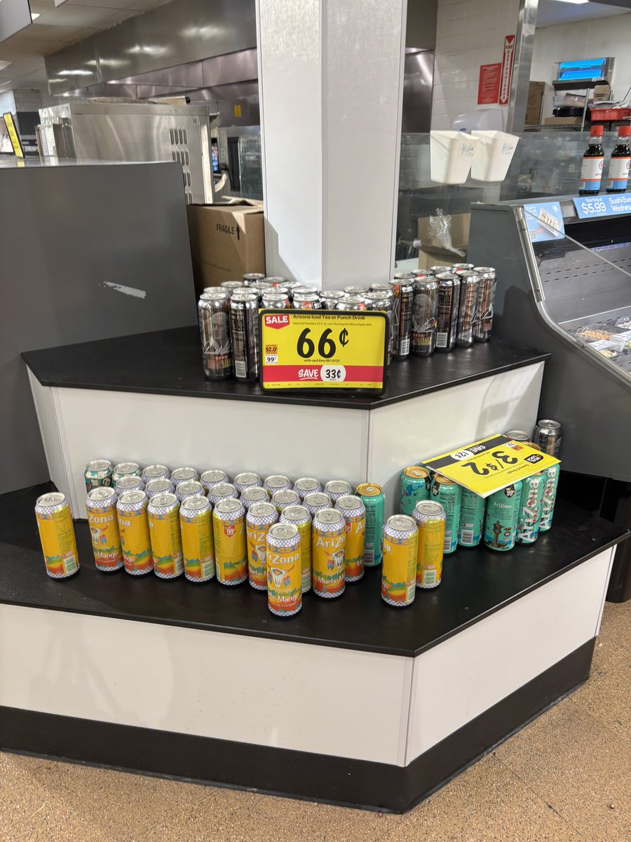 echachi81's tweet photo. @JGODYT Near me there is a sale https://t.co/ydL8co6AaL