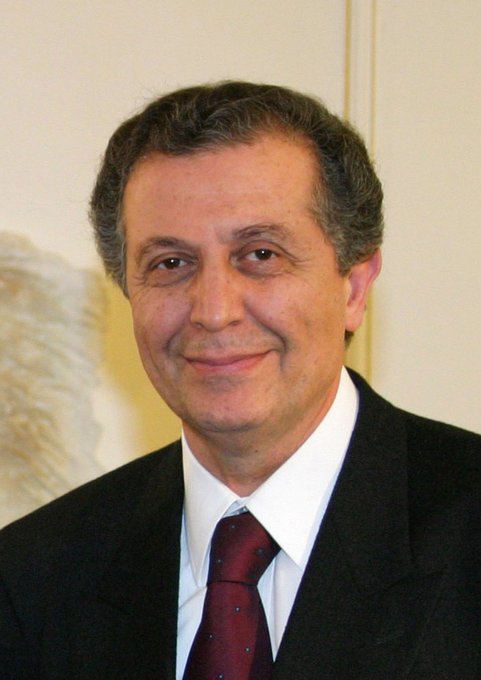 تسلیت به خانم #مريم_رجوى  
 درگذشت و جاودانگی مهندس محسن عضدانلو عضو شورای ملی مقاومت ایران با بیش از ۵۰ سال یاری و همراهی تمام عیار با #مجاهدین و مبارزان آزادی در نبرد با دو دیكتاتوری #شاه و شیخ