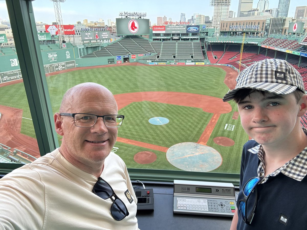 BalmforthAndy's tweet image. Cracking tour of @fenwaypark with the boy, loved the views from the Green Monster and the Press Box. Just need to decide which night to take a game in over the weekend.