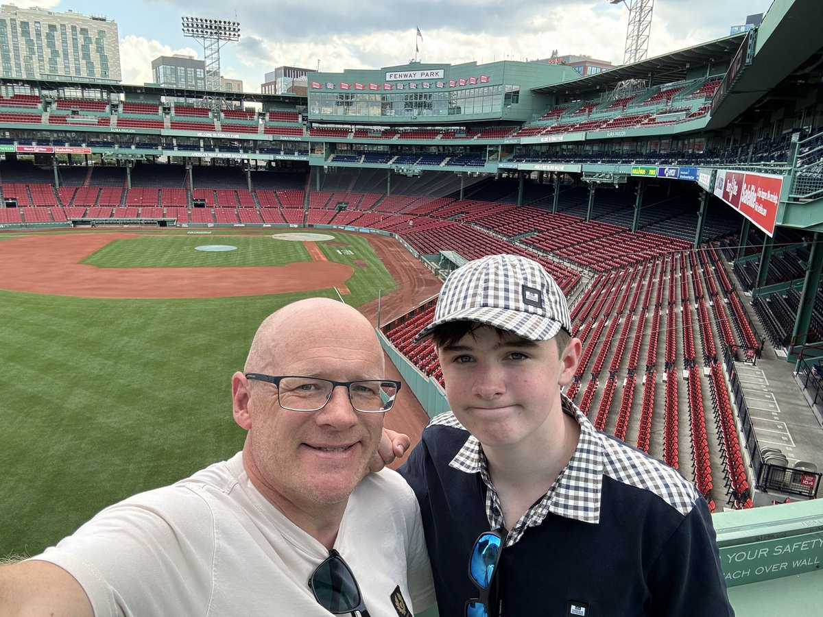 BalmforthAndy's tweet image. Cracking tour of @fenwaypark with the boy, loved the views from the Green Monster and the Press Box. Just need to decide which night to take a game in over the weekend.