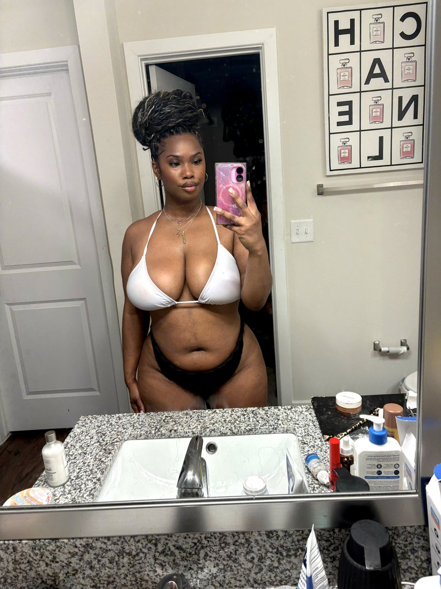 Tayizzl's tweet photo. Kini szn coming to a end soon 🥺

https://t.co/b5xTvtXLBI

#onlyfansgirl #OF #NSFW #Onlyfansbabe https://t.co/7VnzUgdrNP